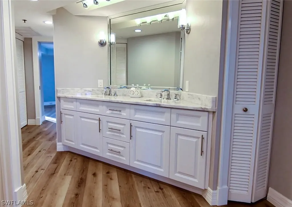 5260 S Landings Drive Fort Myers FL 33919