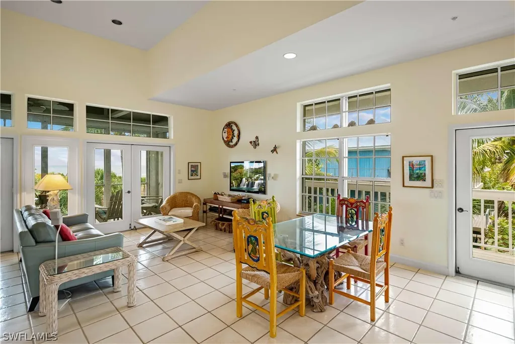 680 Gulf Lane Upper Captiva FL 33924