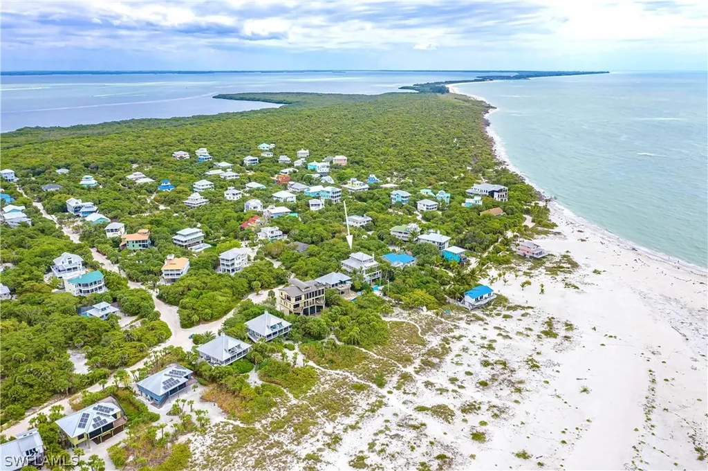 680 Gulf Lane Upper Captiva FL 33924