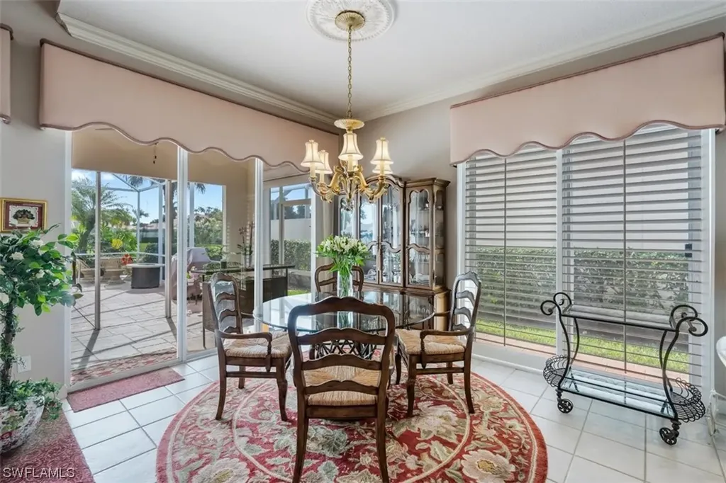 3952 Isla Ciudad Court Naples FL 34109
