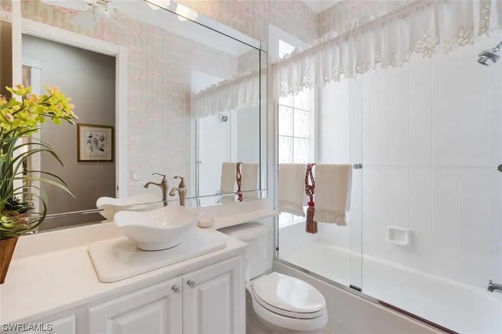 3952 Isla Ciudad Court Naples FL 34109