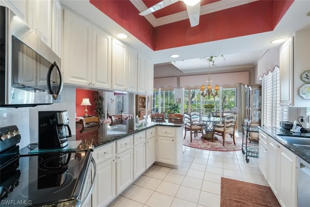 3952 Isla Ciudad Court Naples FL 34109