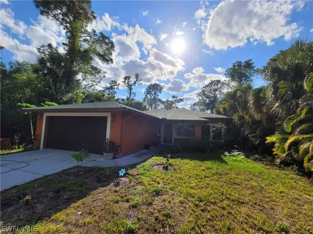 541 1st Street NW Naples FL 34120