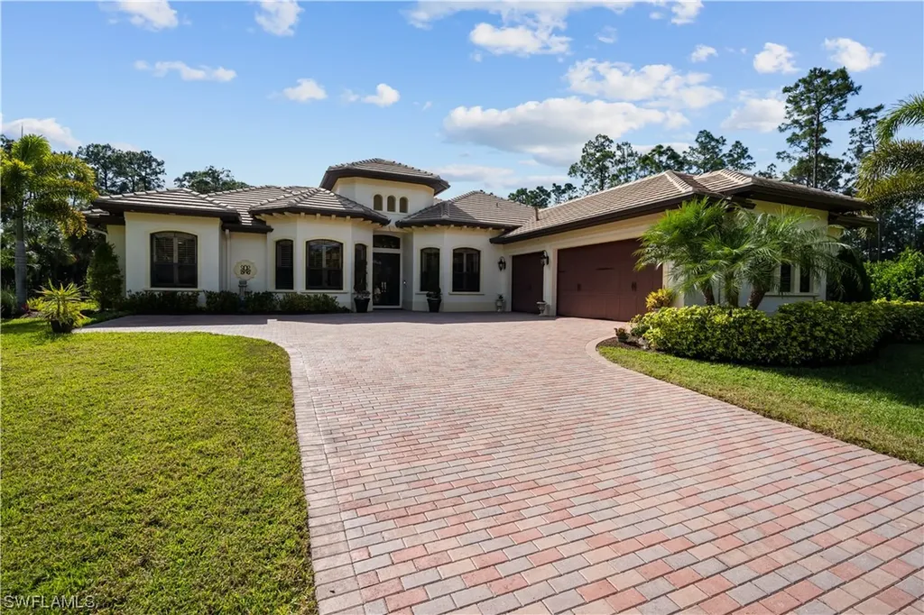 1463 Everglades Boulevard S Naples FL 34117