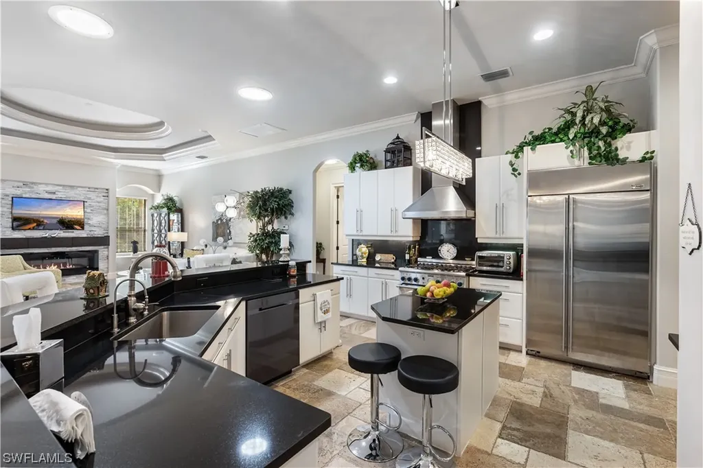1463 Everglades Boulevard S Naples FL 34117