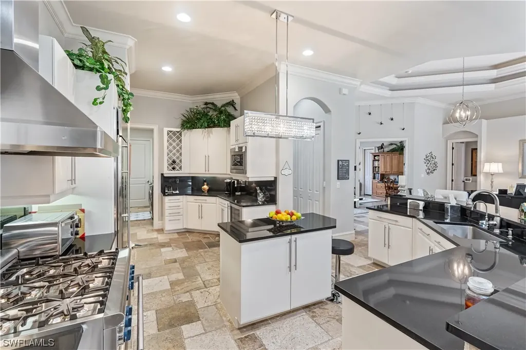 1463 Everglades Boulevard S Naples FL 34117