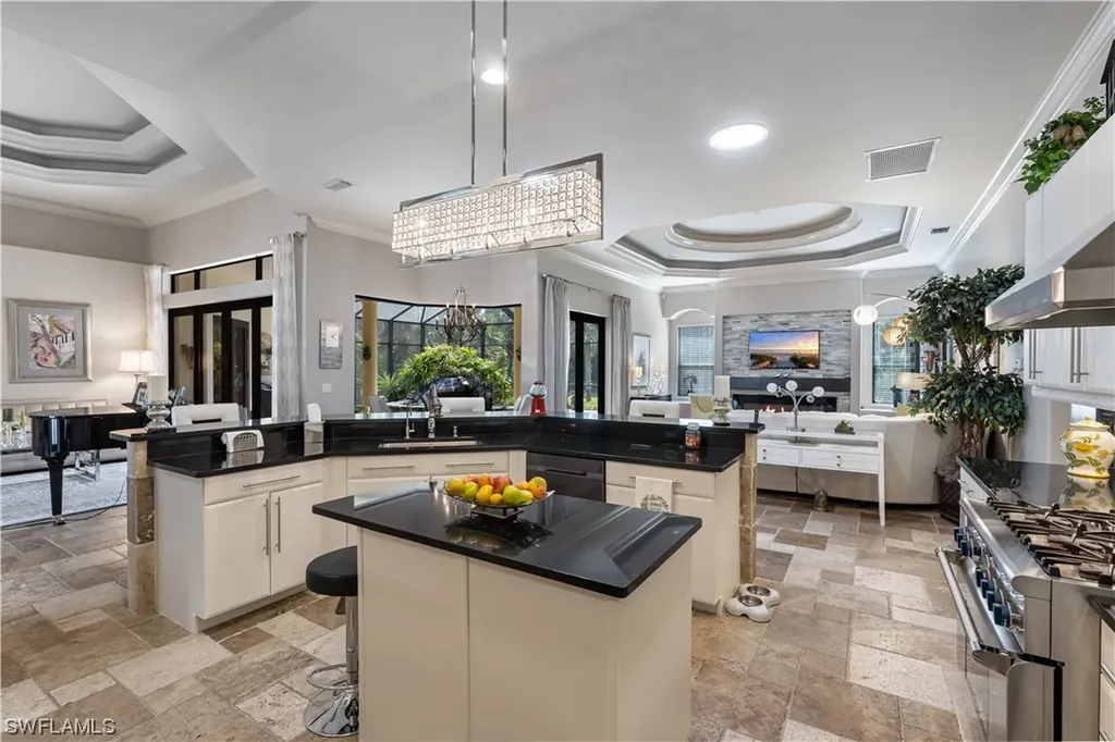 1463 Everglades Boulevard S Naples FL 34117