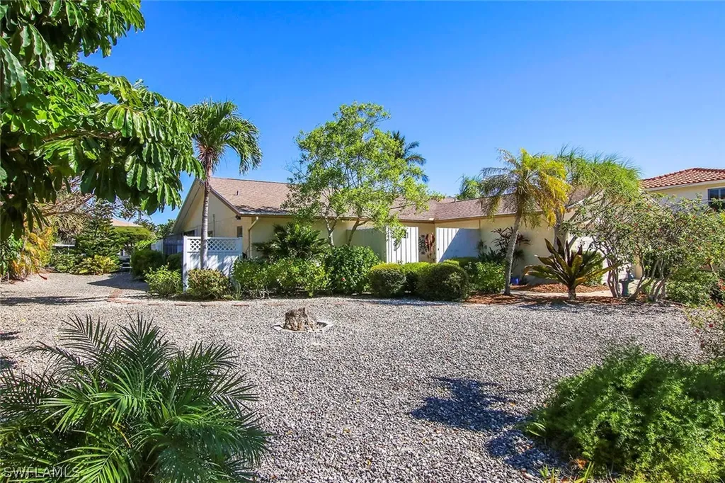 812 Sand Dollar Drive Sanibel FL 33957