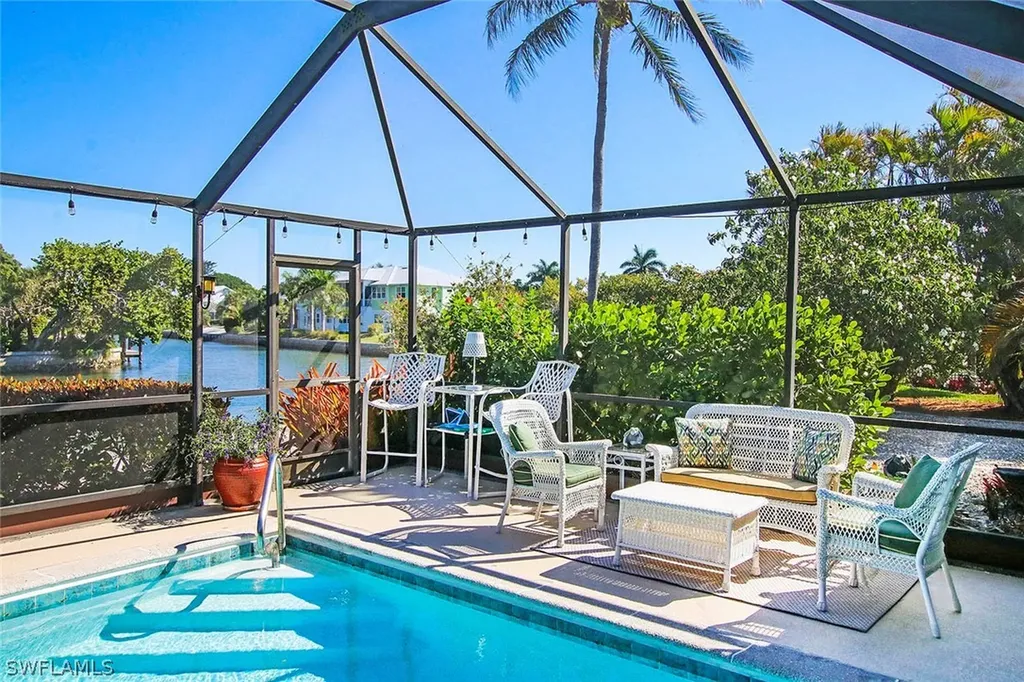 812 Sand Dollar Drive Sanibel FL 33957