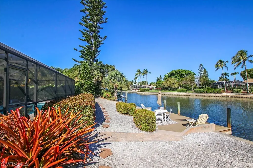 812 Sand Dollar Drive Sanibel FL 33957
