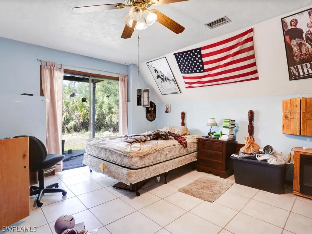 645 10th Avenue NE Naples FL 34120