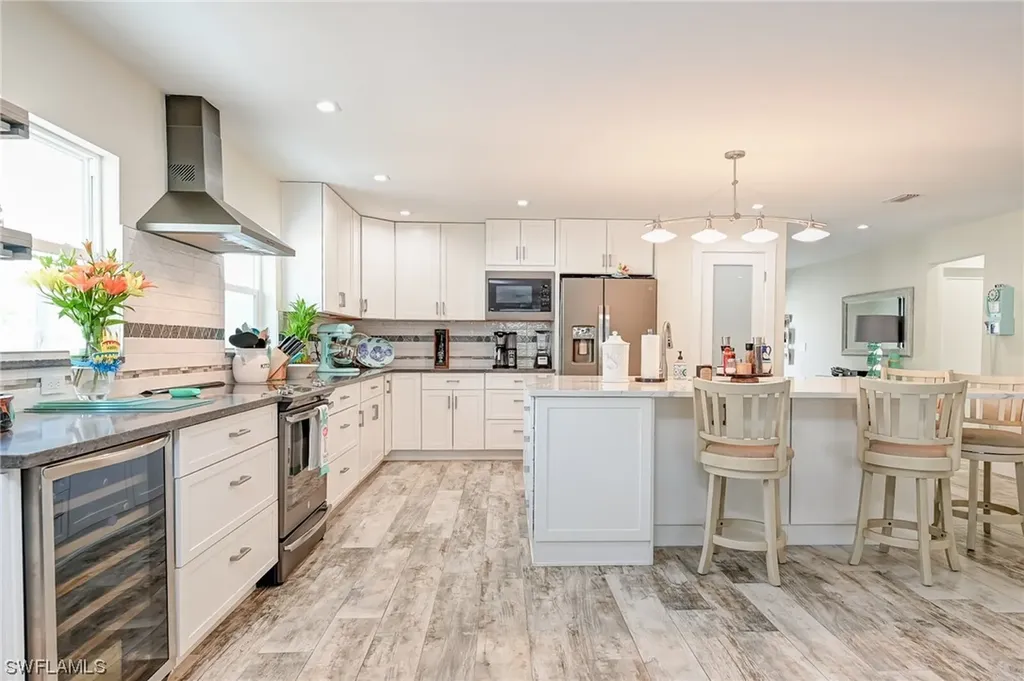 577 102nd Avenue N Naples FL 34108