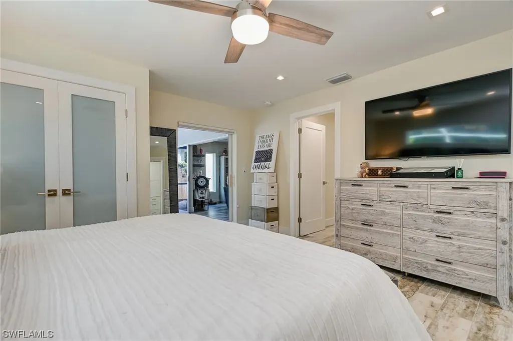 577 102nd Avenue N Naples FL 34108