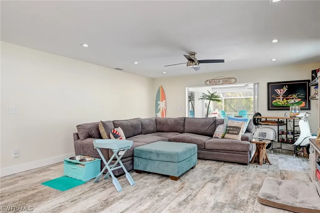 577 102nd Avenue N Naples FL 34108