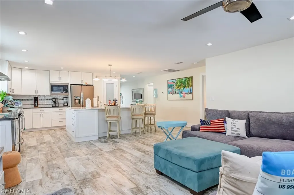 577 102nd Avenue N Naples FL 34108