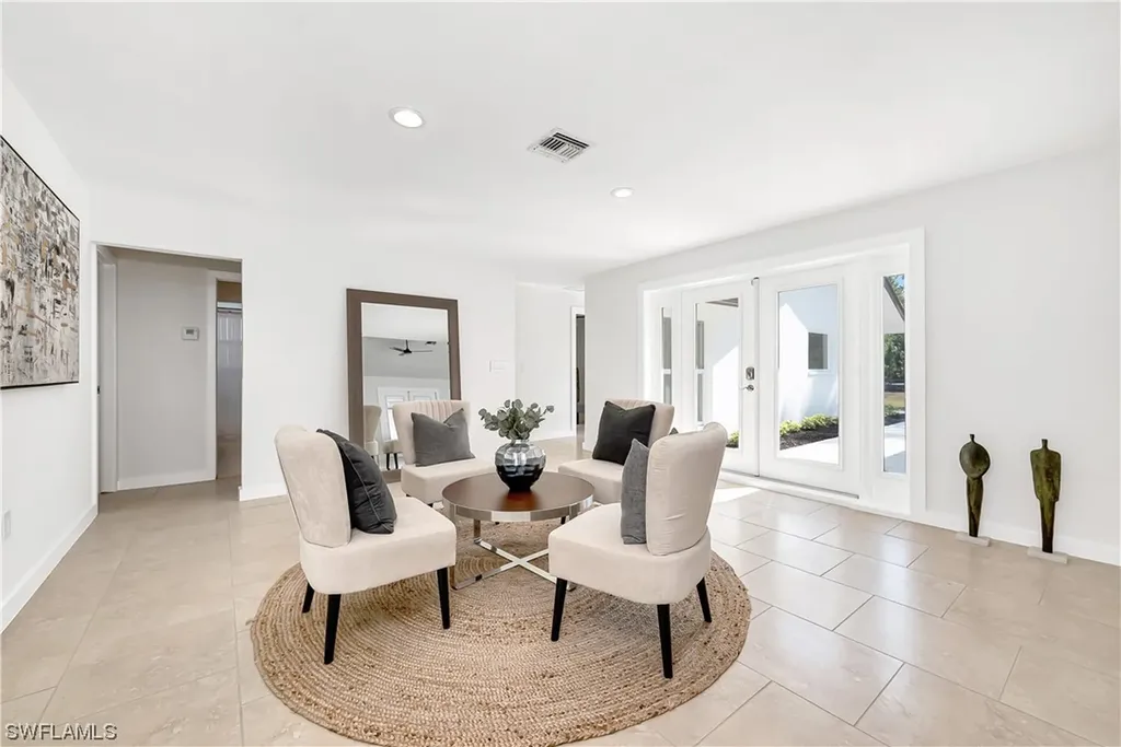 2500 County Barn Road Naples FL 34112