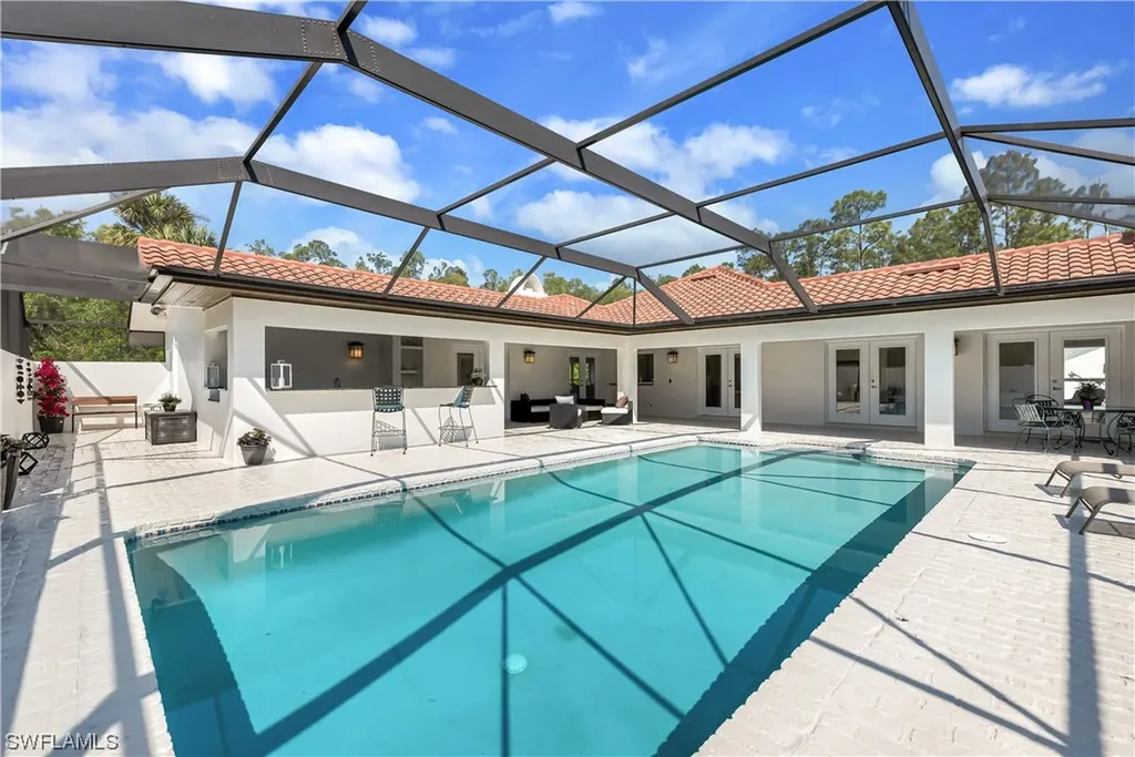 2500 County Barn Road Naples FL 34112