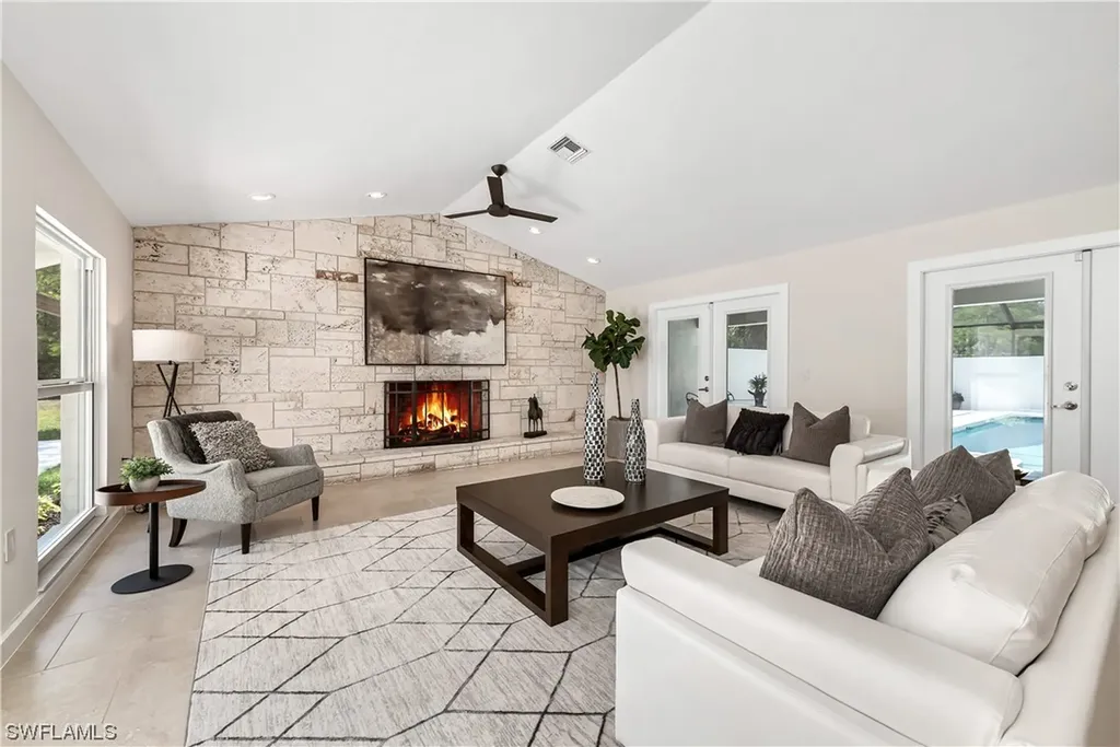 2500 County Barn Road Naples FL 34112