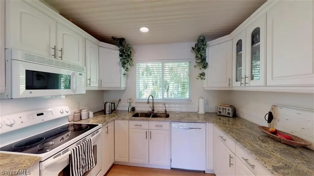 5186 Sea Bell Road Sanibel FL 33957