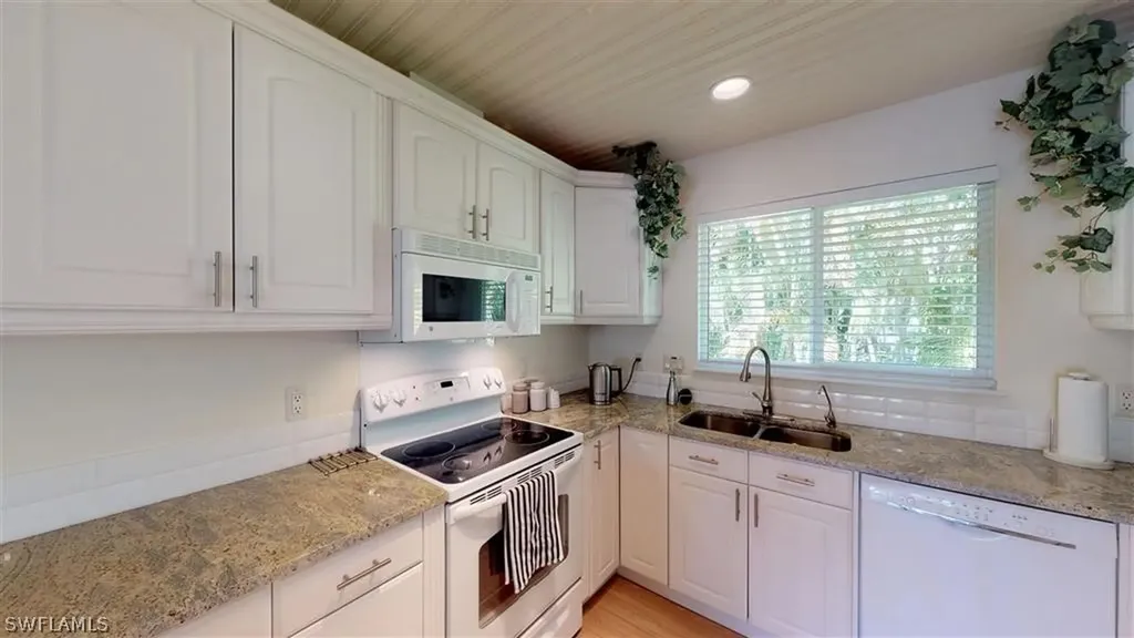 5186 Sea Bell Road Sanibel FL 33957
