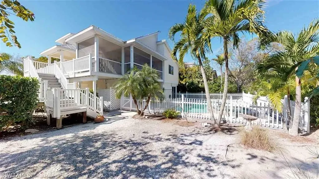 5186 Sea Bell Road Sanibel FL 33957