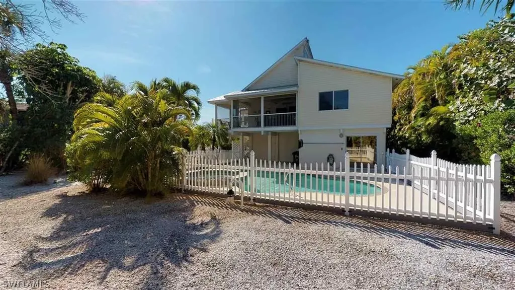 5186 Sea Bell Road Sanibel FL 33957