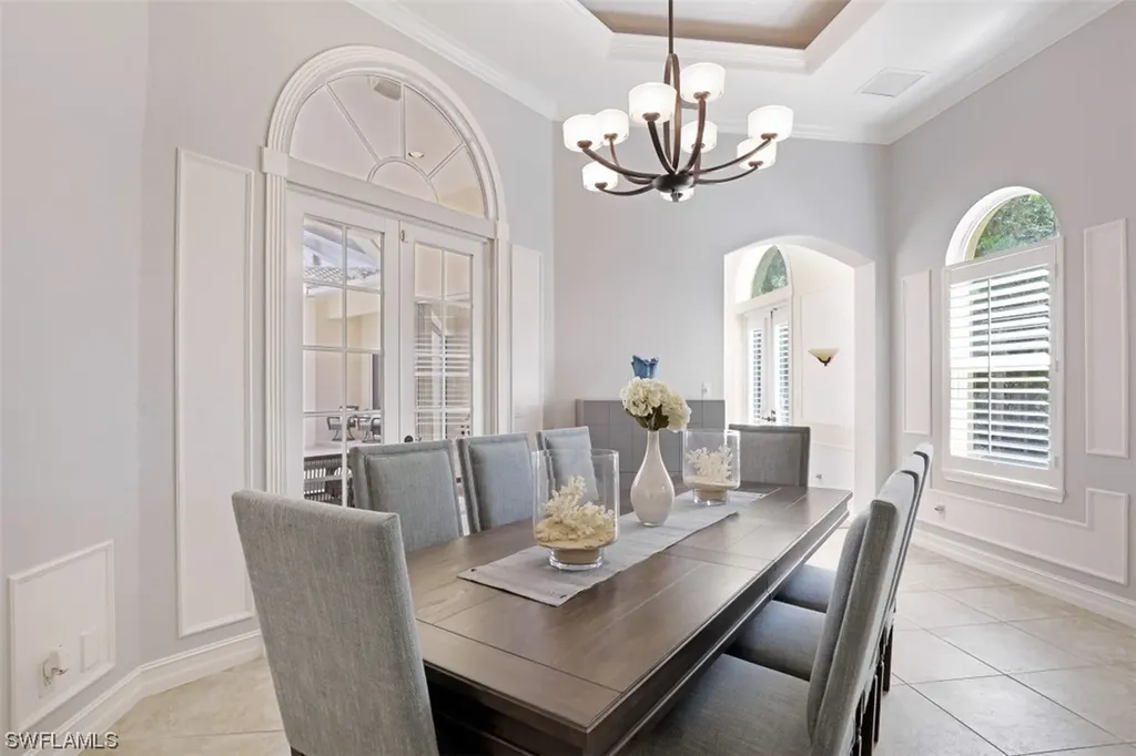 4256 Silver Fox Drive Naples FL 34119