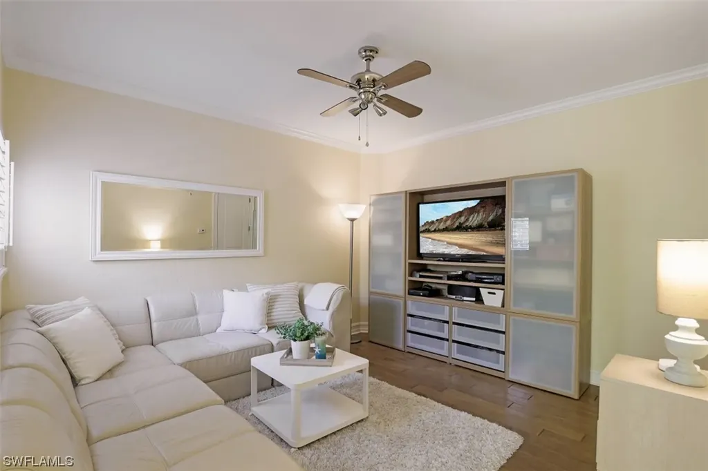 4256 Silver Fox Drive Naples FL 34119