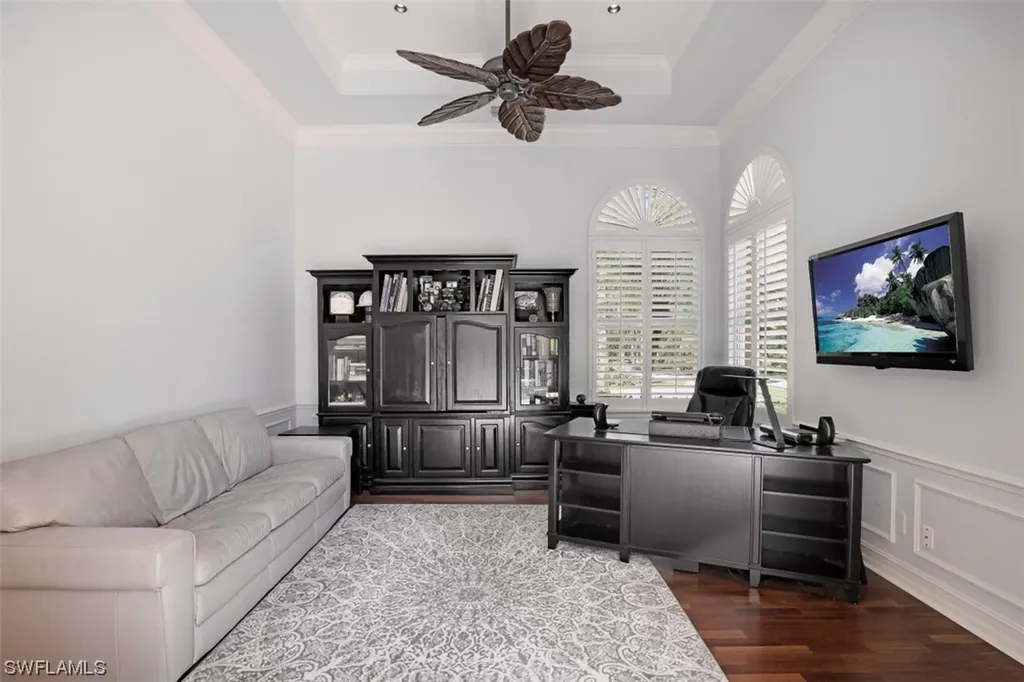 4256 Silver Fox Drive Naples FL 34119