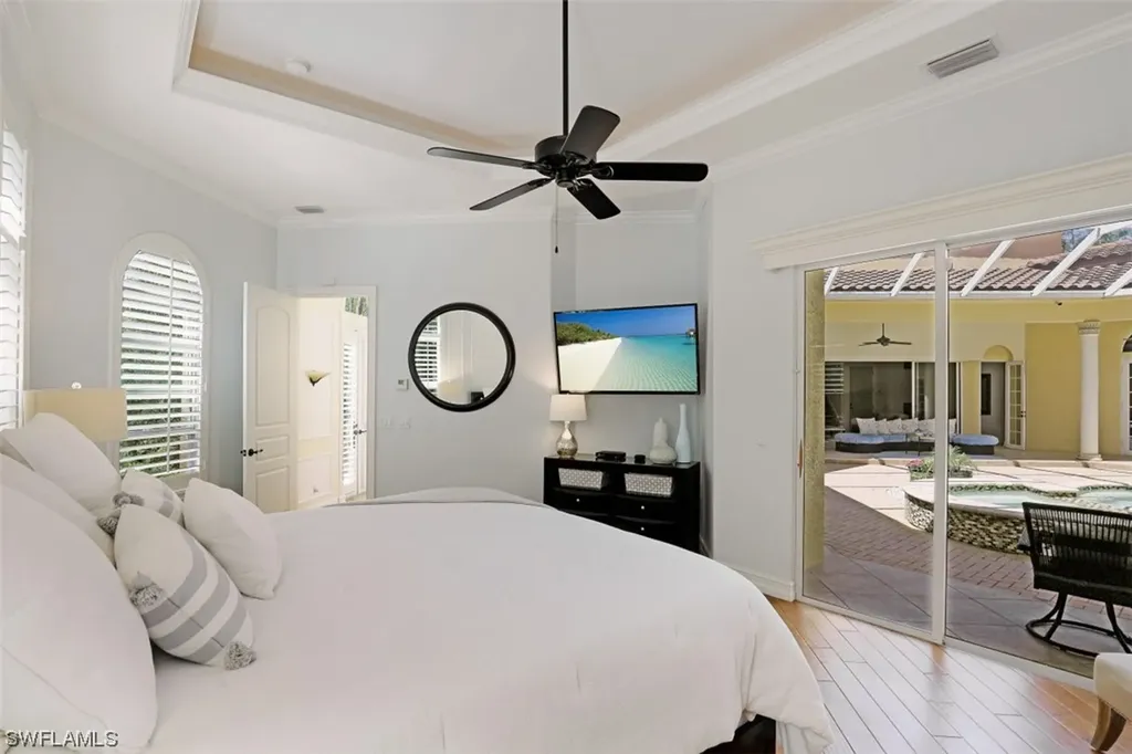 4256 Silver Fox Drive Naples FL 34119