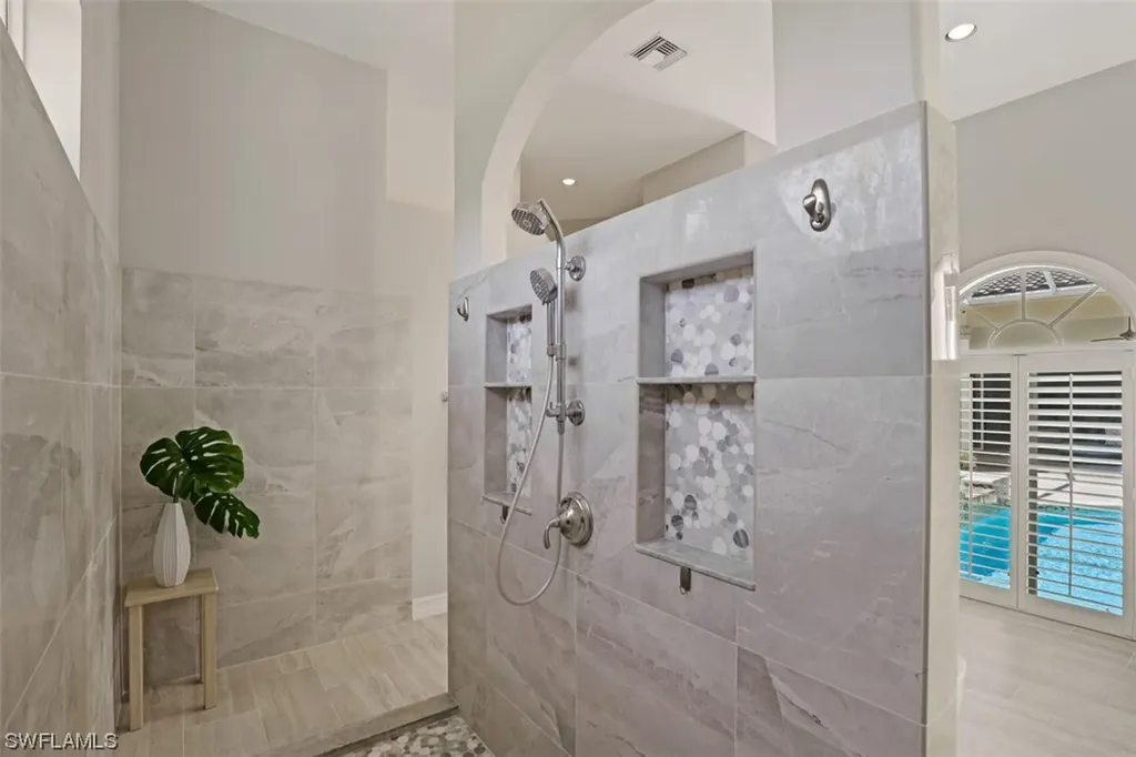 4256 Silver Fox Drive Naples FL 34119