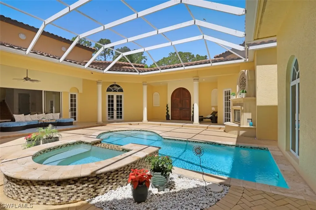 4256 Silver Fox Drive Naples FL 34119