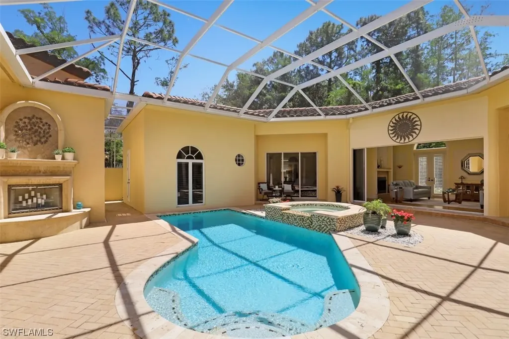 4256 Silver Fox Drive Naples FL 34119