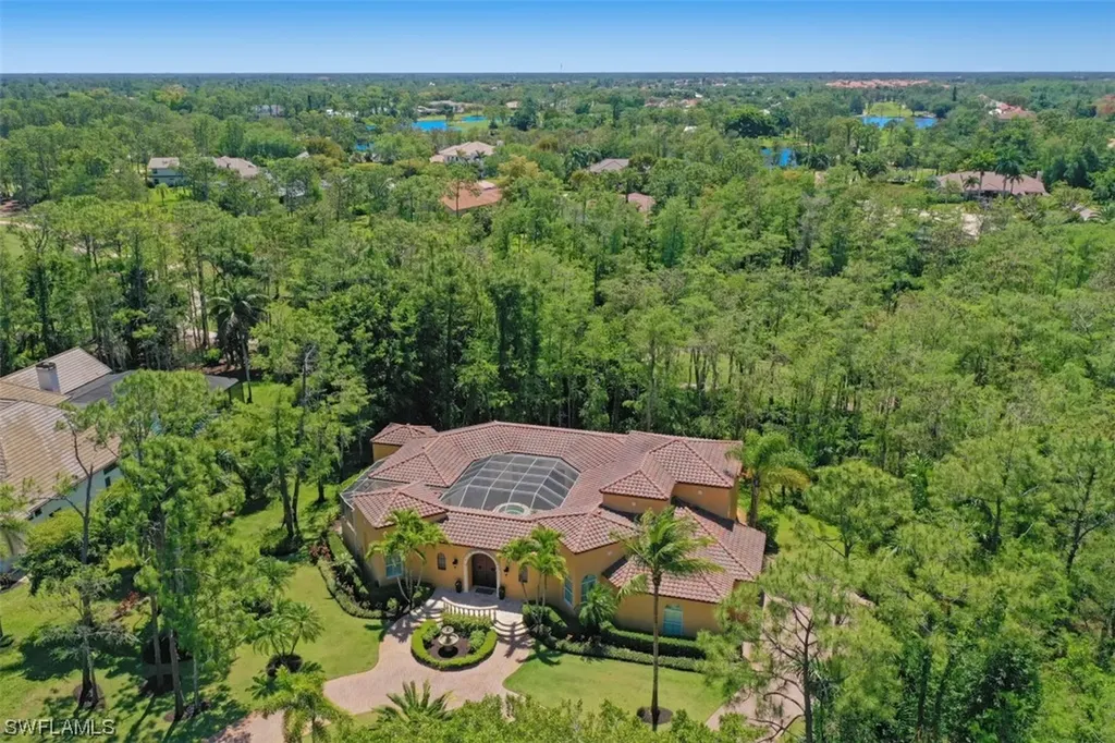 4256 Silver Fox Drive Naples FL 34119