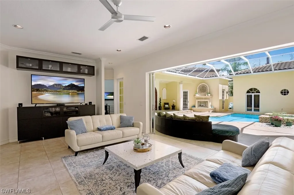4256 Silver Fox Drive Naples FL 34119