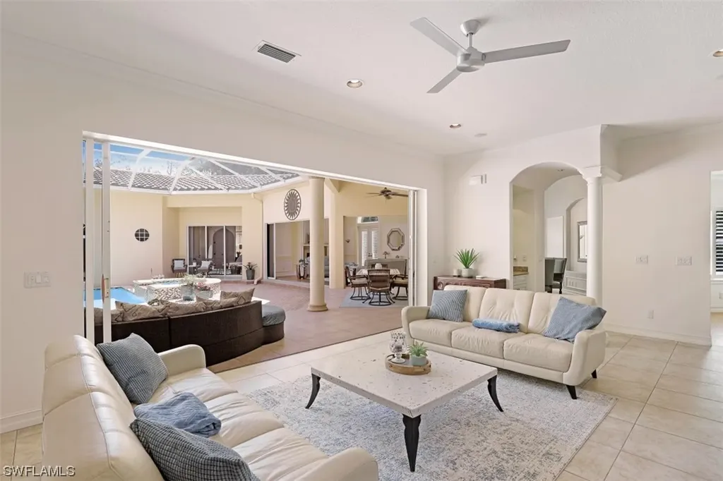 4256 Silver Fox Drive Naples FL 34119