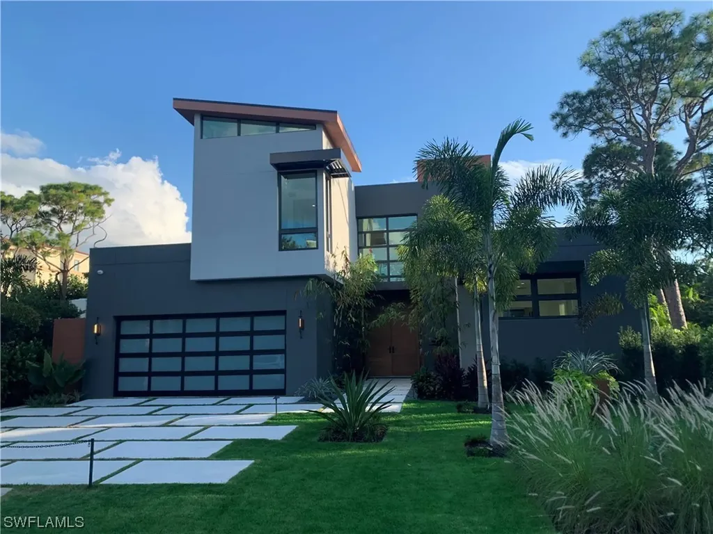 808 Myrtle Terrace Naples FL 34103