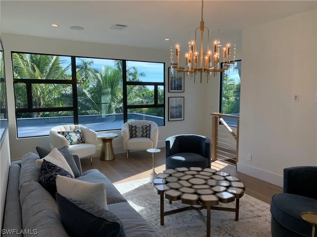 808 Myrtle Terrace Naples FL 34103