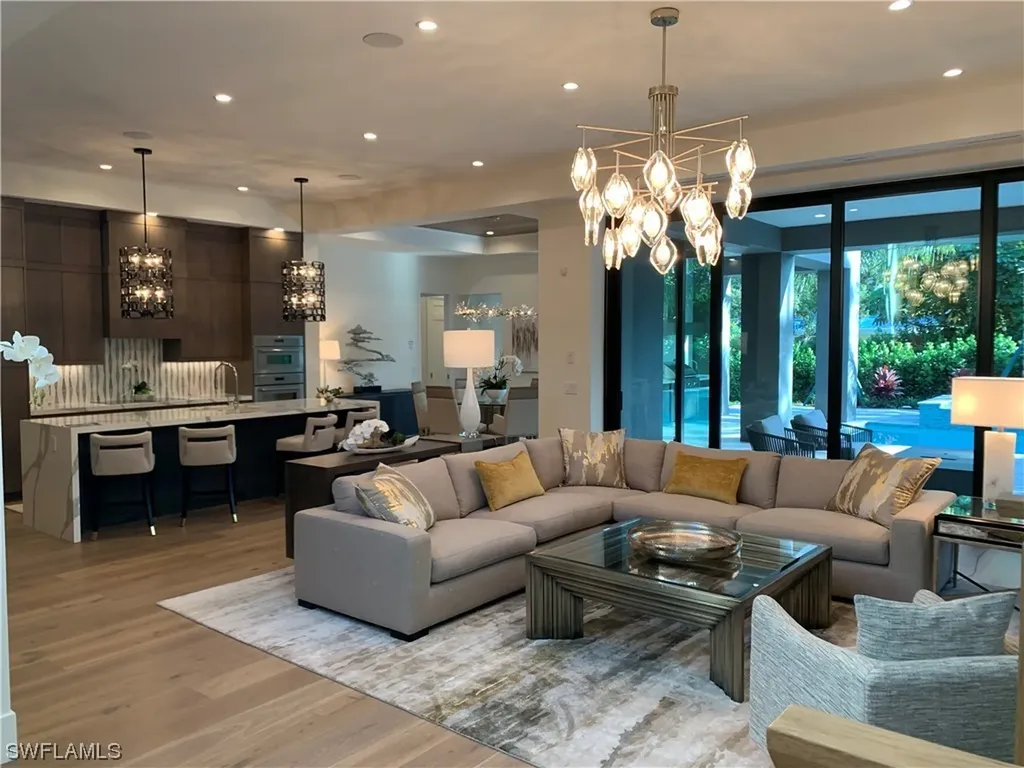 808 Myrtle Terrace Naples FL 34103
