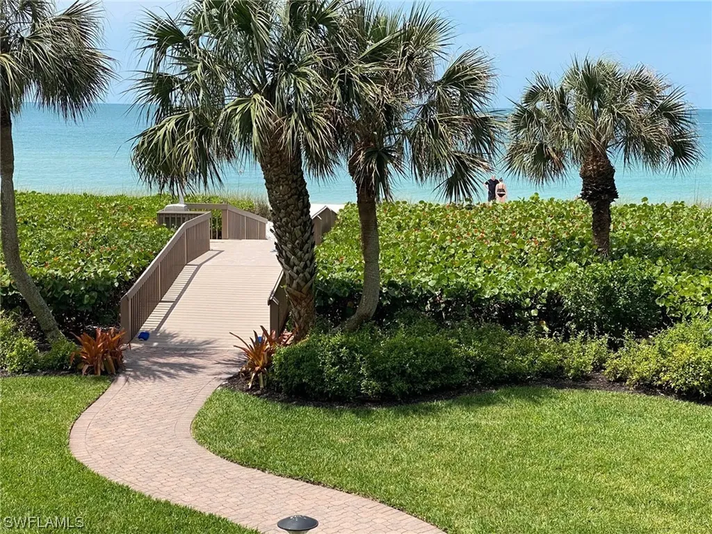 10475 Gulf Shore Drive Naples FL 34108