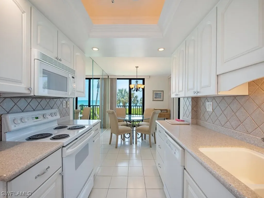 10475 Gulf Shore Drive Naples FL 34108