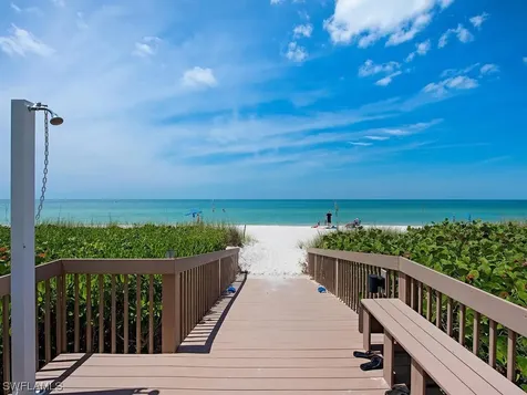 10475 Gulf Shore Drive Naples FL 34108