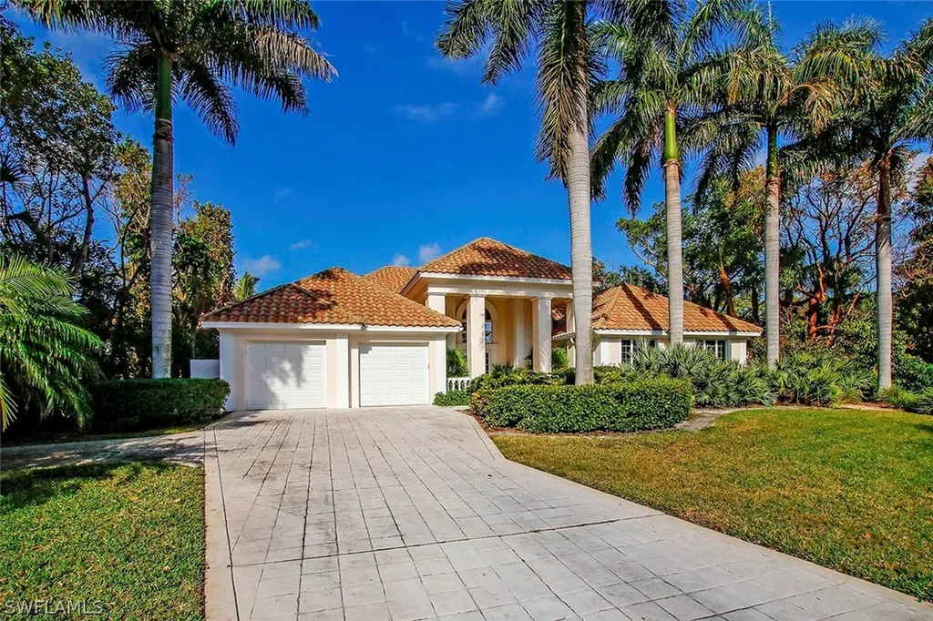 2303 Troon Court Sanibel FL 33957