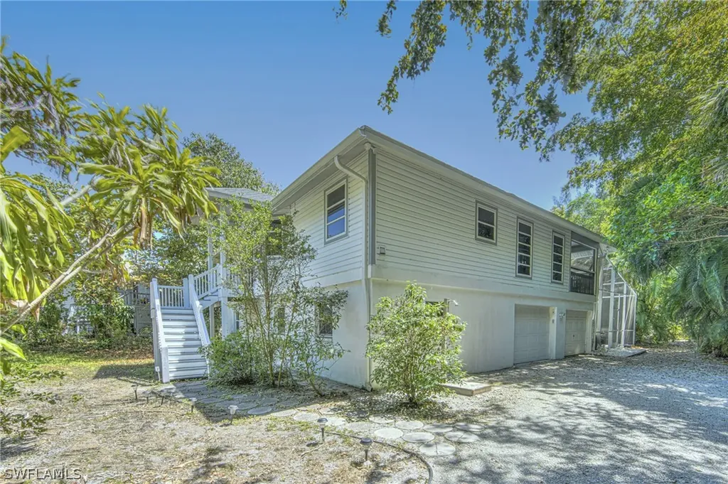 2011 Mitzi Lane Sanibel FL 33957