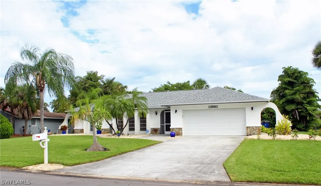 13890 Mcgregor Boulevard Fort Myers FL 33919