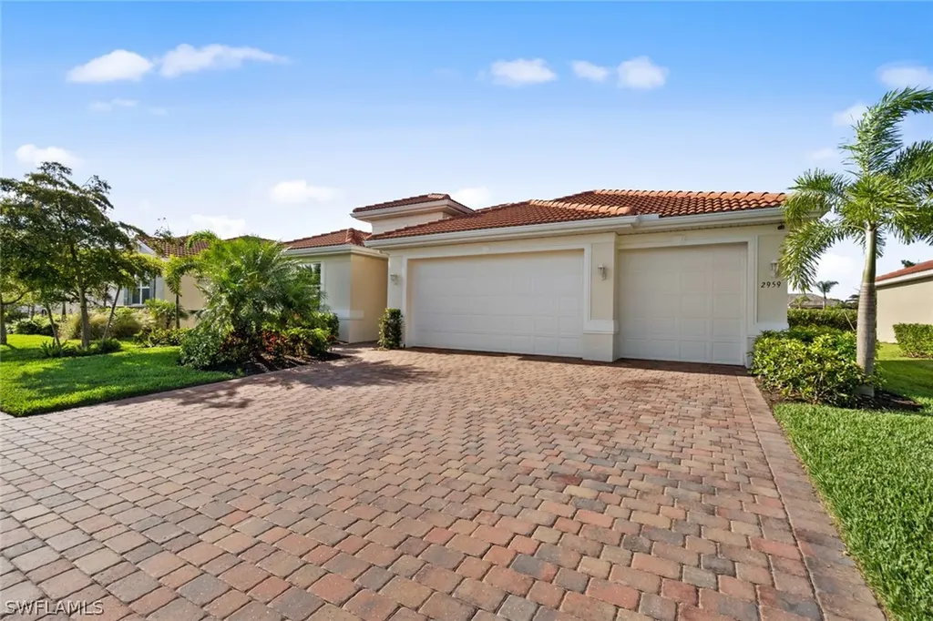 2959 Sunset Pointe Circle Cape Coral FL 33914