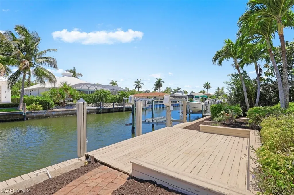 1893 Snook Drive Naples FL 34102