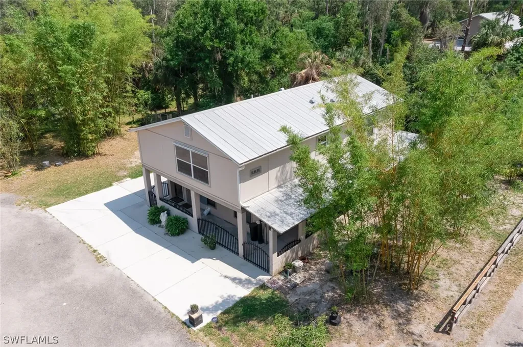17490 Sabal Palm Drive North Fort Myers FL 33917