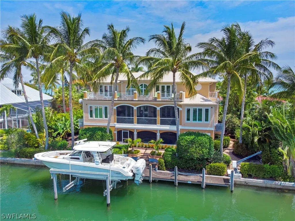 1237 Isabel Drive Sanibel FL 33957