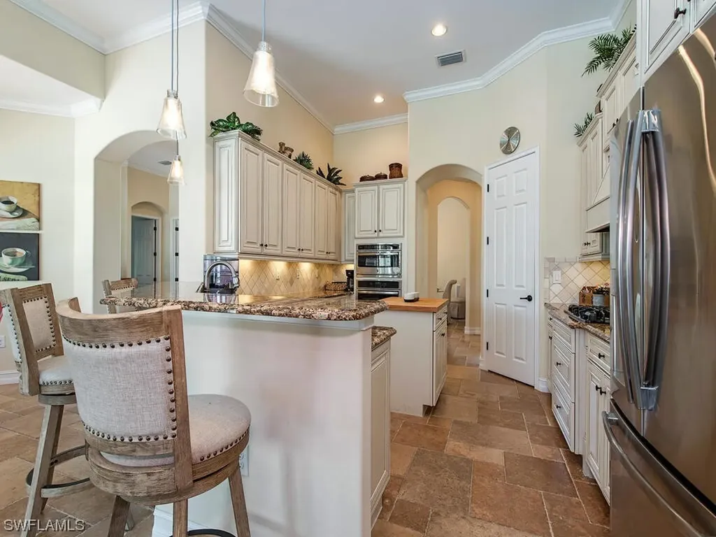 3325 Runaway Lane Naples FL 34114